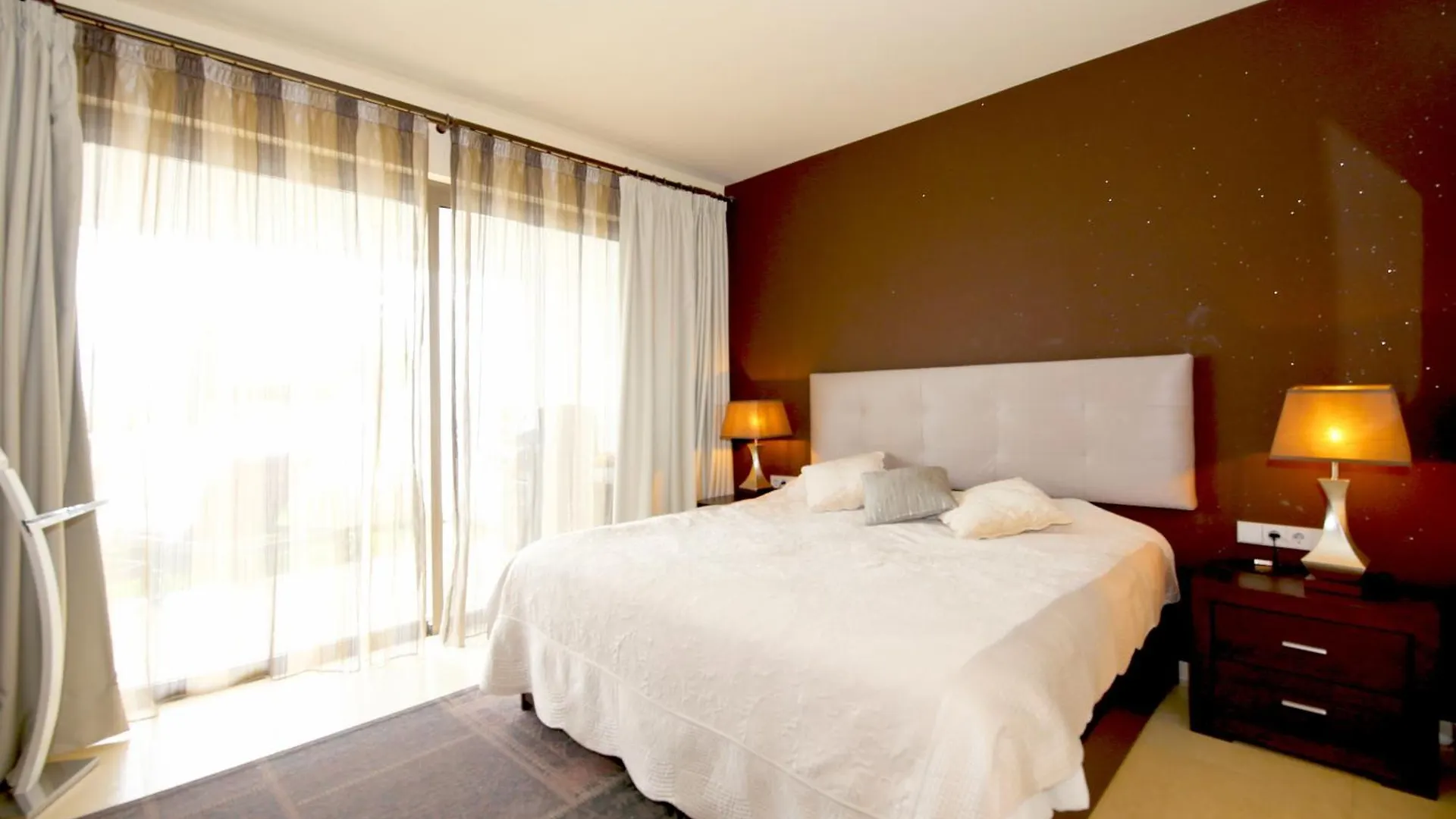 Benahavis Apartment Oksana Εστεπόνα